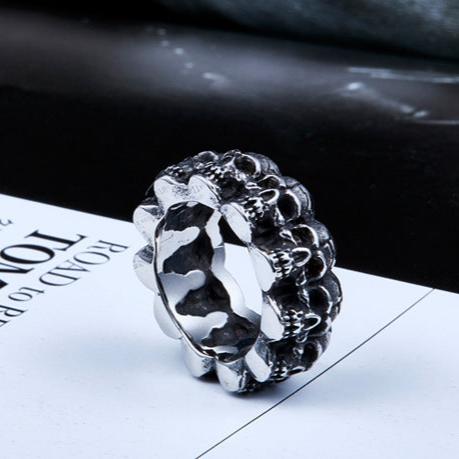 SURROUNDED TITANIUM STAINLESS STEEL SKULL RING