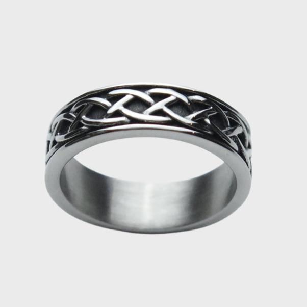 RETRO CLASSIC PATTERN STAINLESS STEEL RING