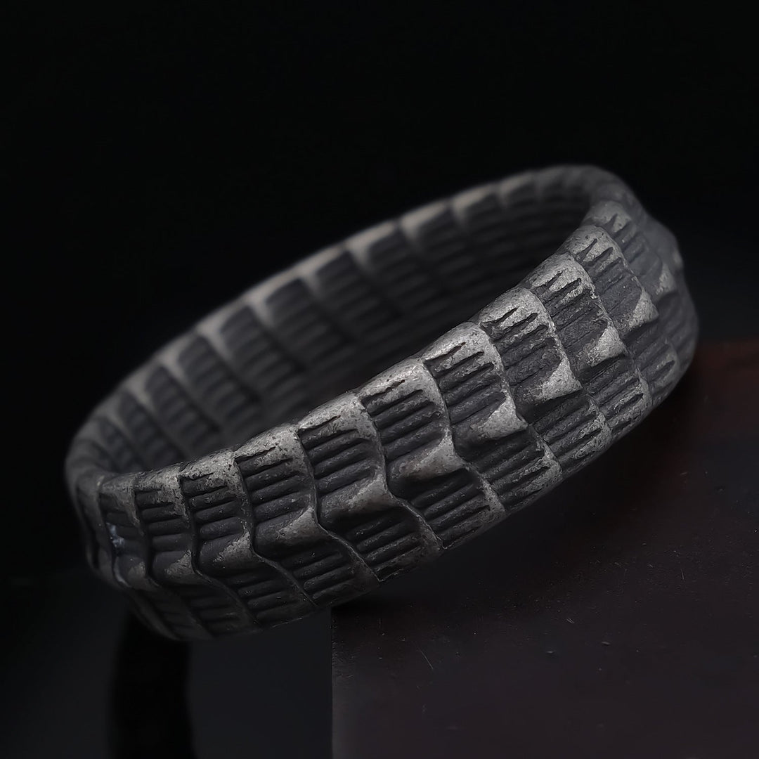 DRAGON SPINE STAINLESS STEEL RING