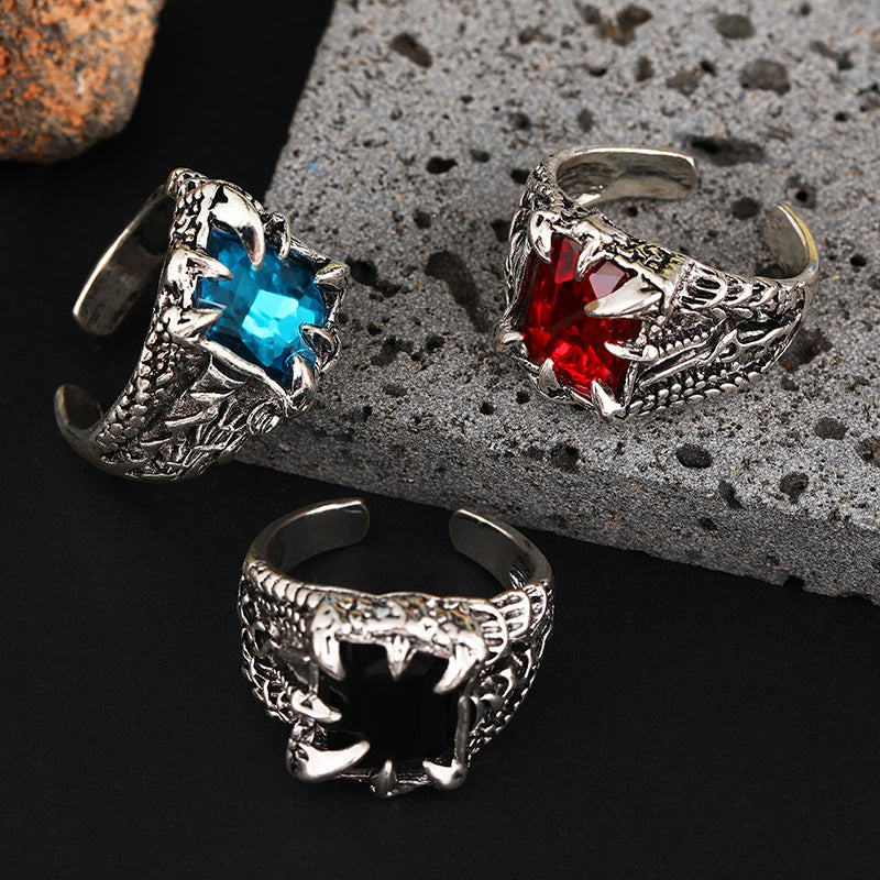 DOMINEERING DRAGON CLAW RING