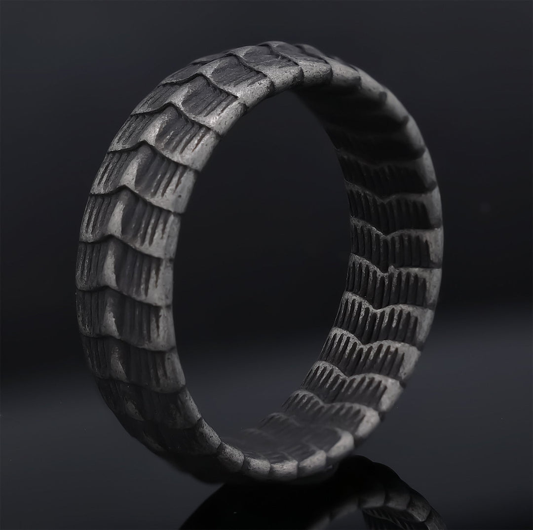 DRAGON SPINE STAINLESS STEEL RING