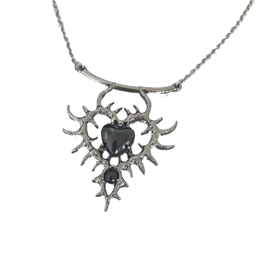 THORN DOUBLE HEART ALLOY PENDANT