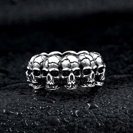 SURROUNDED TITANIUM STAINLESS STEEL SKULL RING