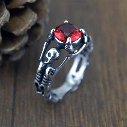 GOTHIC TRIBUTE GEM STAINLESS STEEL SKULL RING