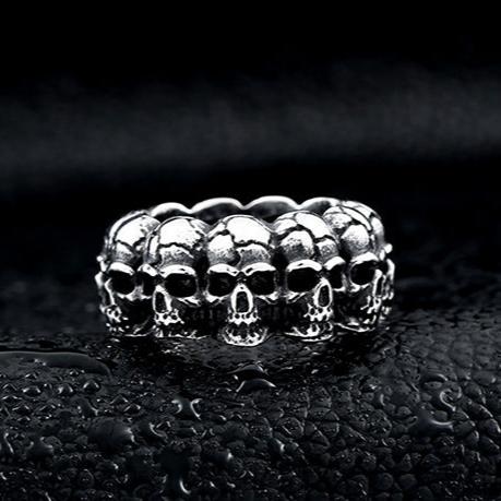 SURROUNDED TITANIUM STAINLESS STEEL SKULL RING