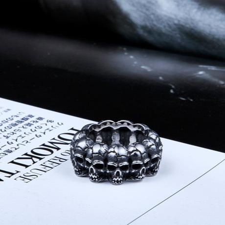 SURROUNDED TITANIUM STAINLESS STEEL SKULL RING